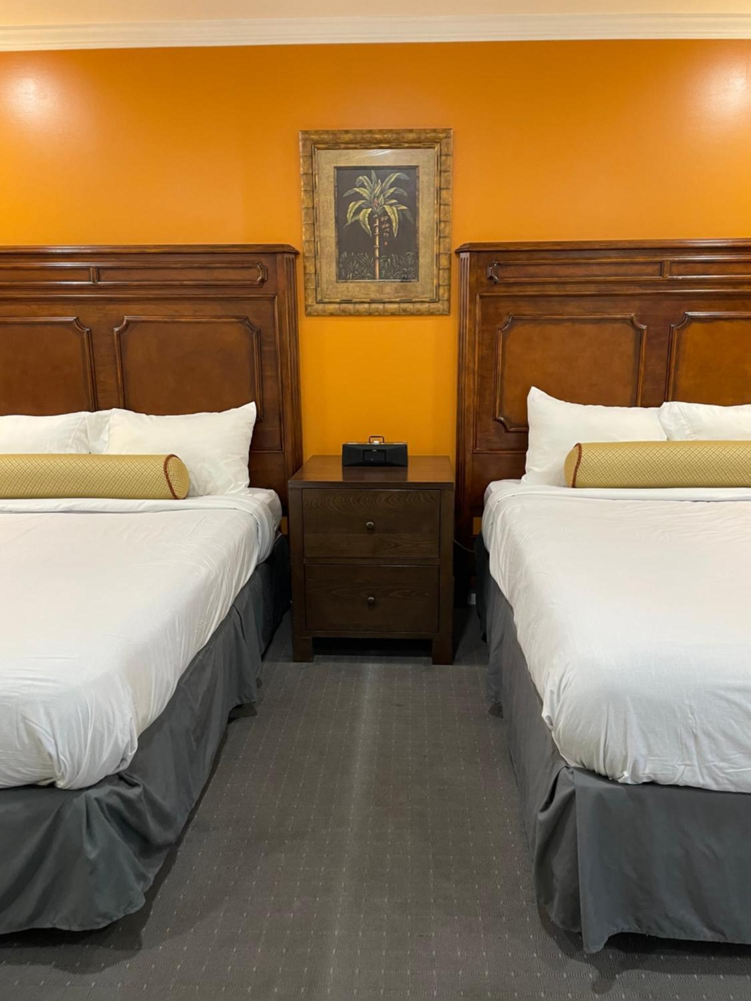 Howard Johnson By Wyndham Ridgecrest, Ca Экстерьер фото