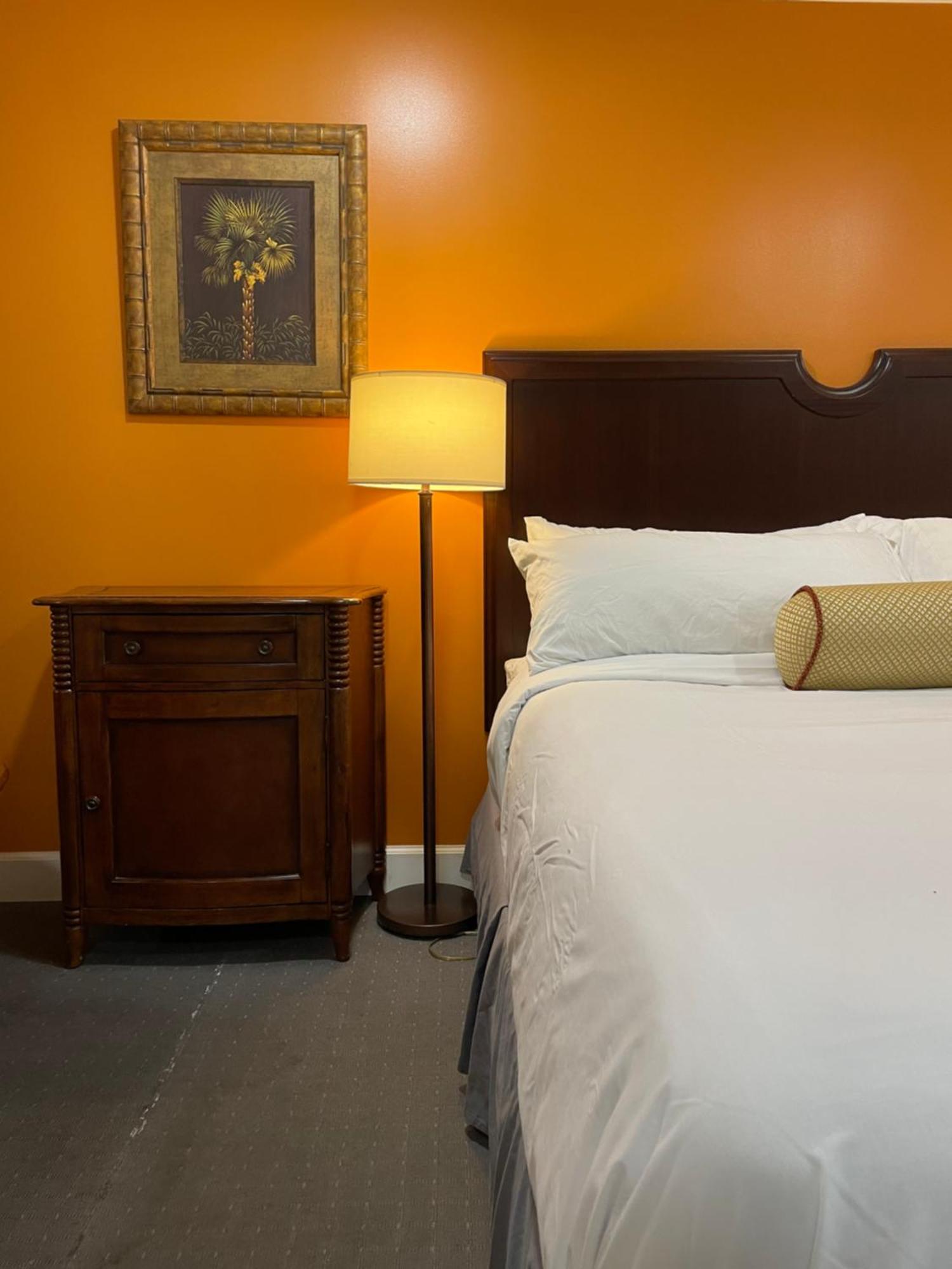 Howard Johnson By Wyndham Ridgecrest, Ca Экстерьер фото