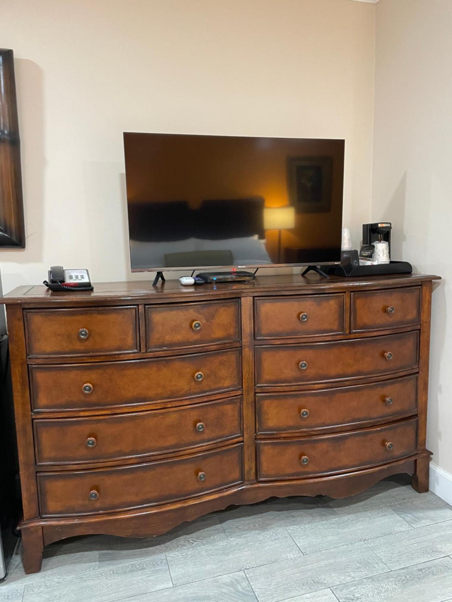 Howard Johnson By Wyndham Ridgecrest, Ca Экстерьер фото